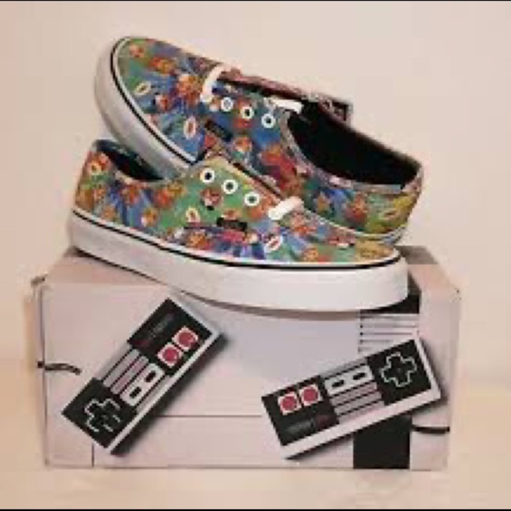 Vans Authentic
Nintendo Super Mario Bros Tie-Dye